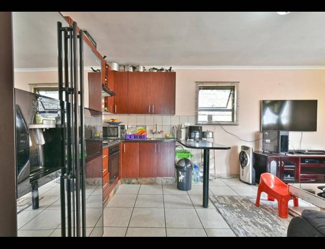 7 BEDROOM HOUSE FOR SALE IN LIEFDE EN VREDE
